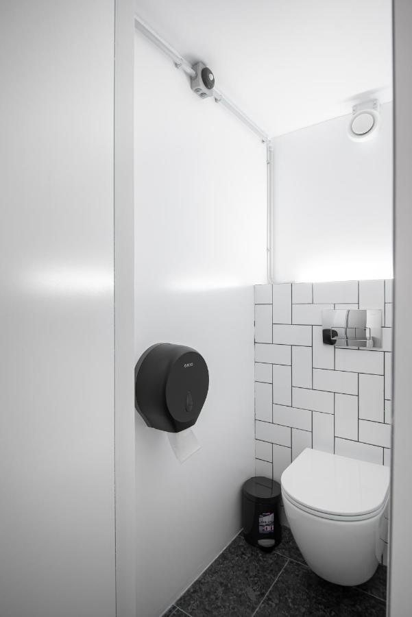 Capsule Hotel Constellation 91 Λβιβ Εξωτερικό φωτογραφία