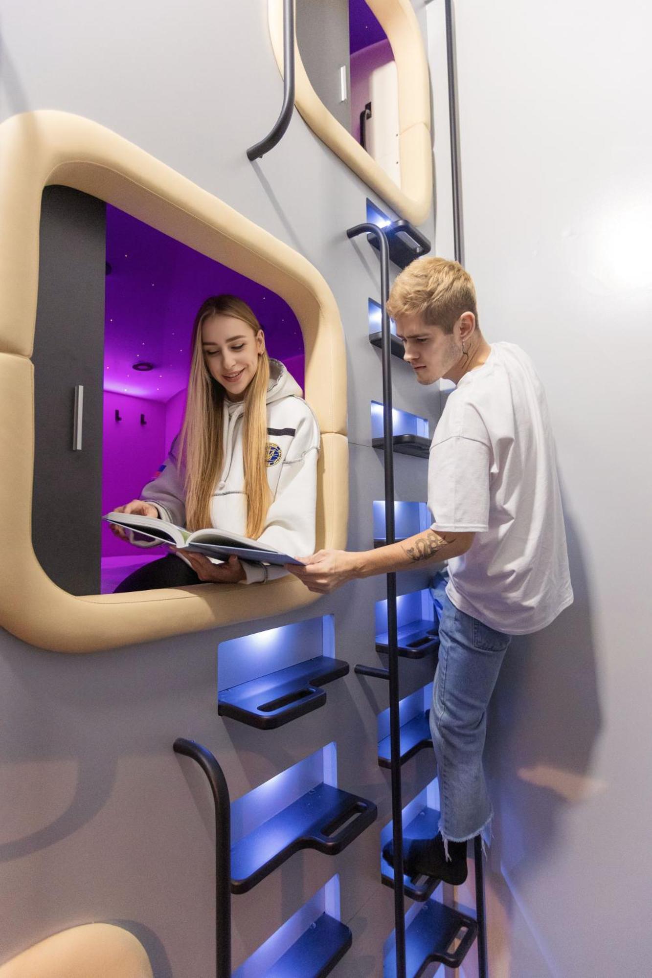 Capsule Hotel Constellation 91 Λβιβ Εξωτερικό φωτογραφία